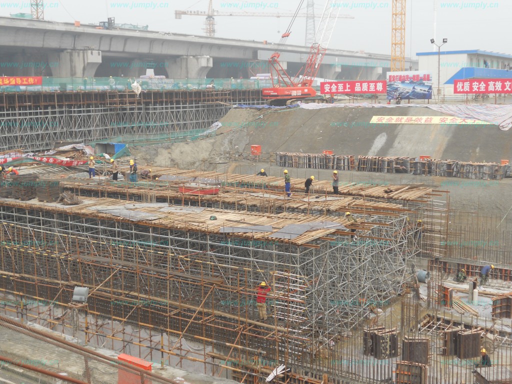 苏州4号线地铁脚手架工程支撑系统