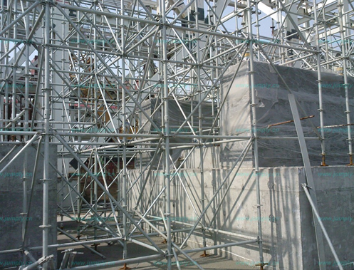 建筑钢管脚手架使用玩笑开不得