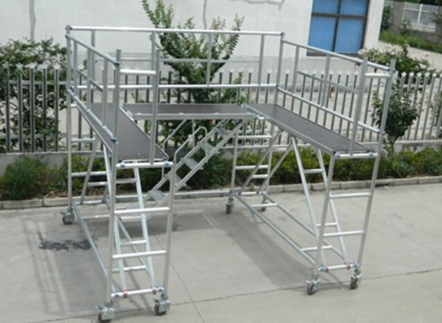 【铝合金脚手架】使用注意满天飞：不信就让你“囧”到底！