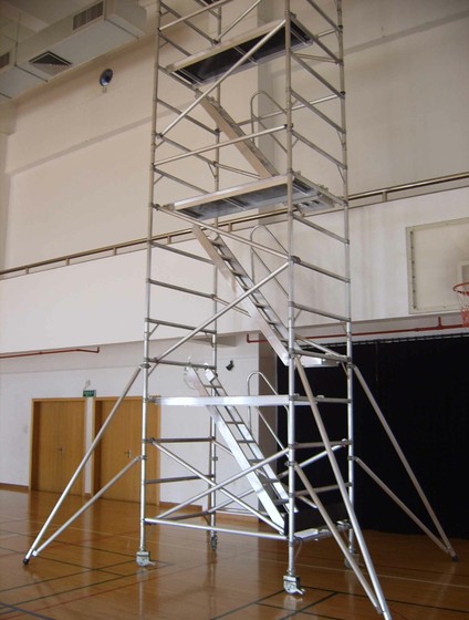 苏州脚手架厂家：脚手架如何亲密结合