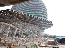 建筑脚手架的拆除技巧及注意事项