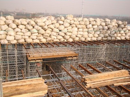 碗扣式钢管脚手架